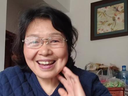 今天不唱歌,给大家分享一下我们对口型唱歌的那些事。#拍作品我是认真的 #六五年的蛇祝朋友们身体健康万事如意@霞妹