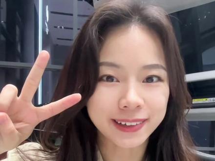 2秒钟开启隐藏功能:掉头转向灯。#高合汽车 #汽车隐藏功能