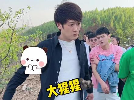 我发现我好像与周围的人不太一样。@豆豆❤️316 @大鹏吖🦅316 @李昊天🏅️316 @康圣🍰316 @高泽雨🐟 @我是你九哥㊈ 316 @张天🐙316 @大涛🍑316 @姜皓洋🌰316