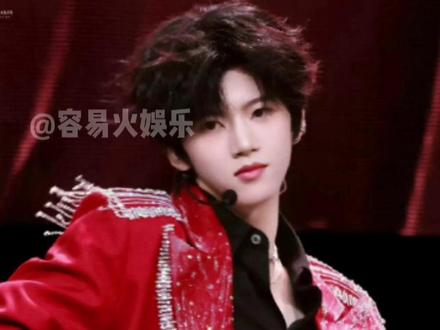 #张函瑞进行曲夯爆了 一夜之间猛涨一千万涨势,张函瑞真就是唱跳双强~#张函瑞 #新生代爱豆 #tf家族