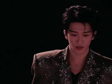 谁懂 黄子唱得好牛👍直播稳如CD
用小失误辟谣不是假唱😂#舞台演出现场 #黄子弘凡 #抖音美好惊喜夜#是我,也是我们