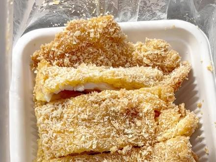 #抖音搜索流量来了 #美食探店流量来了 #南京美食 #本地宝藏美食 #寻味街边小吃 南京超好吃的油酥烧饼就藏在这里!地铁一号线美食攻略第二弹来啦 @你的饭搭子 一起吃三山街美味