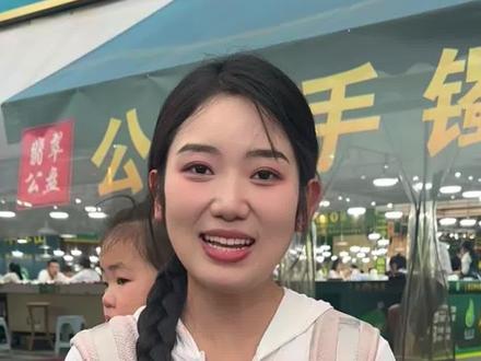 翡翠怎么选?翡翠手镯怎么选?这里源头直供,翡翠手镯好看不贵!