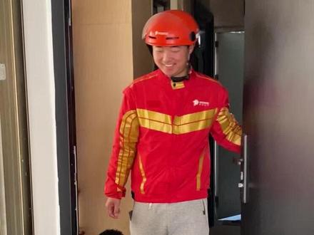 #dou上热门 一家四口在惠州出租屋,12月份开销是多少呢?#vlog十亿流量扶持计划 #外卖小哥 @抖加🔥上热门🔥dou+🔥热点宝 @DOU+小助手