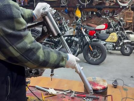 自己换摩托车前减震油封 #摩托车维修 #复古摩托车 #摩托车减震油封 #边改边玩