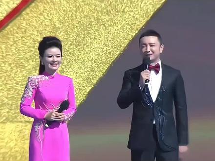 《苹果香》
完整版
原唱:狼戈