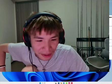 今天可以说是我看过的第三遍了。从昨天的播出完完整整的0倍速看完,到今天下午又看了一遍,再到晚上直播从头看到到尾,我感受到的是刘哲他们满满的诚意!由于这个平台暂时无法播出,刘哲在不断的道歉,哲神其实你不用道歉的,我们应该谢谢你才对!给我们带来了如此多的欢乐与感动。期待2026吧!大家辛苦了!#刘哲5100 #超长vlog #群象