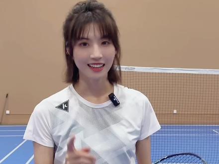 你有带过女生打球吗?来 我教你#羽毛球#嘉嘉羽毛球 #川崎叶刃
