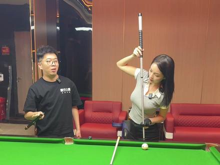 学完这个杆法可以去挑战周星驰了 #你今天打台球了吗