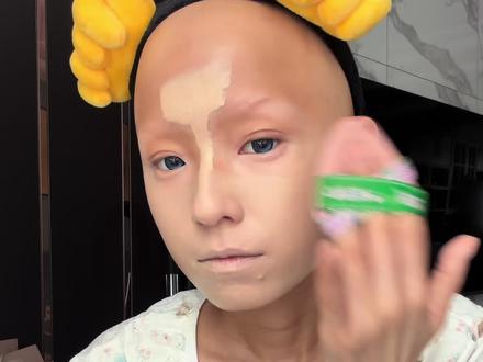 小猫豆老师仿妆!!|5min37s |博主@小猫豆老师doupy/ #有趣的化妆过程 #太奶教化妆 #趣味妆容教程 #奇葩化妆技巧 @抖音热点 @抖音美妆 @抖音媒体内容优推官 @抖音福利小助手 @抖音小助手