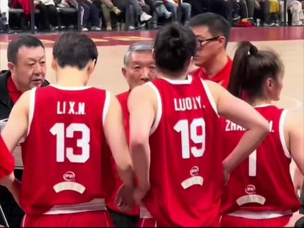 2026年女篮世界杯预选赛本月11日就要中国武汉开打,那么中国女篮目前有四大中锋,李月汝、韩旭、刘禹彤和张子宇,12人大名单一般只带3个中锋,那么四人中将去掉哪一个呢?#韩旭#张子宇#刘禹彤#李月汝