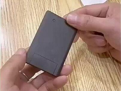 红旗卡片款遥控钥匙电池更换