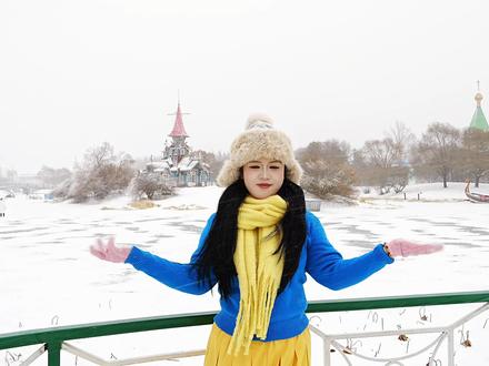 如果你问冬天的哈尔滨该去哪?我一定会喊你冲中央大街!康师傅冰红茶巨型冰灯带着披风来赴约,和冰灯拍一组氛围感大片,连风都在说“值得”~ 原来冬天的快乐,是冰与茶的双向奔赴呀~#哈尔滨旅行 #康师傅冰红茶 #冰红茶为你而来 #冬日治愈瞬间@康师傅饮品官方#我知道你为了什么而来