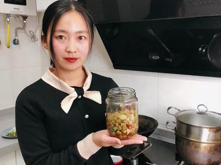 很多小伙伴都会咨询我新鲜牛蒡的做法,视频来啦,自己在家做就是这么简单 #在家做美食