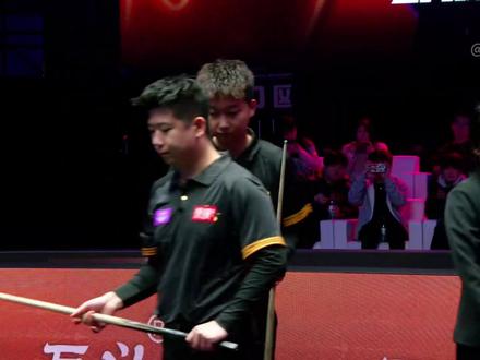 莽莽相撞的清台思路看谁最莽 为何叫四大莽夫? #台球#台球是一种生活#台球技巧#张泰艺#何文冲