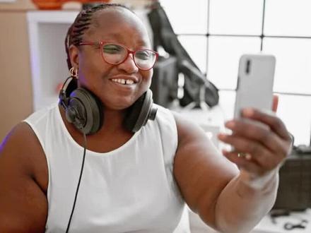 1337秒的稳态长脉冲运行,也就是连续运转了22分钟多,这一成果刷新了商业核聚变世界纪录,为我国未来能源发展迈出关键一步!#我国刷新商业核聚变世界纪录 #上热门 #抖音小助手dou上热门