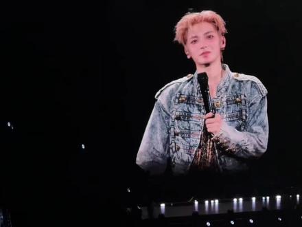 侯明昊南京演唱会桃妹惊喜山顶视角 #侯明昊 #侯明昊演唱会 #属于我们的 #侯明昊南京