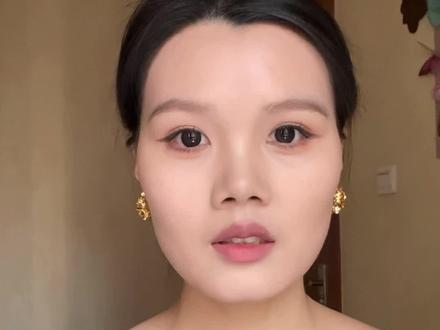 阔面菱形脸如何在有效窄脸的同时又拥有氛围感!#浮汀#菱形脸腮红 #新手化妆教程 #收缩色腮红 #腮红打法