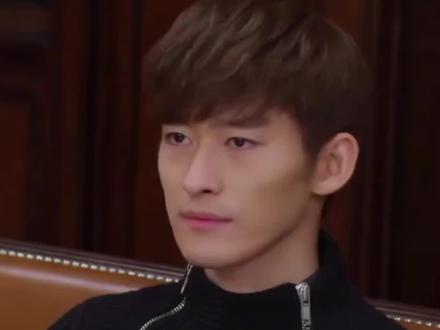 顾漫宇宙里最深情不确定是哪一个,但最有钱的一定是封腾!#封腾#杉杉来了 #顾漫 #骄阳似我