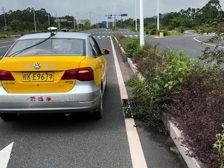 总挂靠边停车?看完一次性学会#考驾照 #学车 #科目三 #驾校学车 #练车