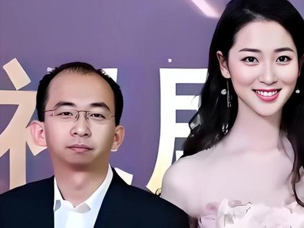 10亿导演巨兴茂大婚:鲜花插牛粪?6小时秒删长文撕碎加冕礼
#娱乐评论大赏 #人间观察计划 #这也能开播 #抖音创作者激励计划 #明星八卦 #明星 #万粉扶持计划 #影娱热点团 #娱乐圈