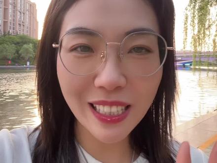 如何在抖音上挂小黄车?想在抖音赚钱却不知道如何挂小黄车?别着急,一个视频教会你如何在抖音挂小黄车!抖音挂小黄车的详细流程来了,抖音挂小黄车的方法。#小黄
车怎么免费开通#抖音小黄车开通步骤#抖店 #电商#抖店干货@DOU+上热门