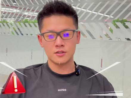 9号,智谱AI突然宣布:将核心技术AutoGLM,彻底开源!
这意味着任何手机厂商,任何开发者,都能立刻拥有训练制作AI手机的能力!
#智能眼镜 #autoGLM #AI#手机#豆包手机