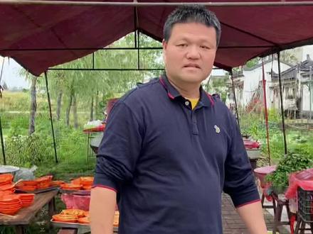我是湖北天门人 做农产品电商
今天来看仙桃的酒席跟天门的酒席有什么区别 #农村美食 #农村宴席 #爱生活爱美食 #新农人计划 #三农