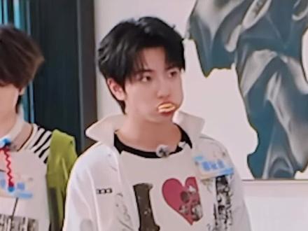 其实是恋综吧哈哈哈
#橹穆 #橹穆99 #lmp #新春荣耀大作战 #TF家族族综