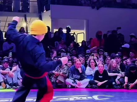 13岁重庆男孩~李勇秋
于2026年3月8号在法国巴黎
拿下街舞界“世界杯”全球总冠军。