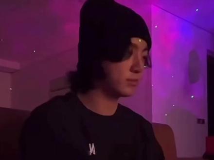 哈哈哈哈哈果果也get了这个相当炸裂的part#朴智旻#setmefree#田柾国#bts