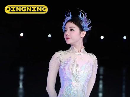 迪丽热巴,愿你常立上游,福气长流。(春晚跳的好!#迪丽热巴 #春晚#迪丽热巴春晚 #成长