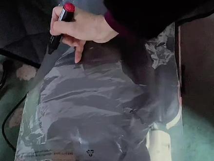 加绒打底裤改电动车座位套 不穿的加绒打底裤改电动车座位套太实用了#旧衣改造#生活小妙招#实用小技巧#创作者中心 #创作灵感 @DOU+小助手