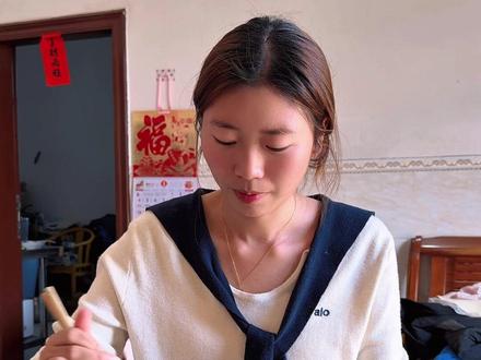 团子也知道上楼喊我起床了#我的乡村生活 #狗狗是人类最好的朋友