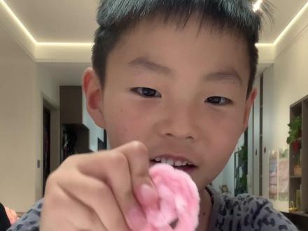 扭扭棒做的可爱棒棒糖🍭一起动手试试吧~ #萌娃自录 #扭扭棒小手工