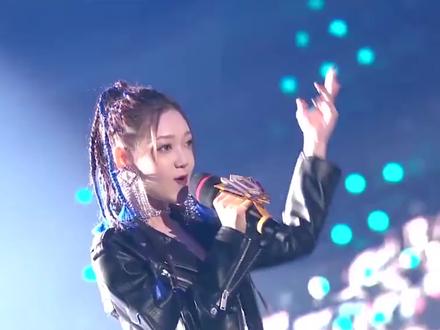 当年参加《好声音》惨遭淘汰,如今却凭借自己的实力大红大紫 #中国好声音 #希林娜依高 #周深 #姚贝娜