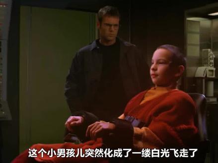 他的形态跟传说中的神仙很像,难道几千年前他们曾经来过地球么?#科幻 #美剧 #星际之门