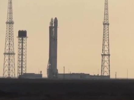 12月23日长征十二号甲在酒泉首飞,搭载民企“龙云”发动机,一子级回收失败,短期或影响低轨星座组网,长期为商业航天复用路线积累实测经验。
#商业航天 #可回收火箭 #星座组网 #卫星