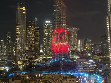 迪拜跨年烟花完整版来了,看哈利法塔最佳视角的房子老板们心动没有#迪拜跨年 #迪拜 #迪拜旅游
