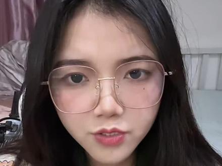 在广州辞职后,非本地户籍
暂时不上班又不想断交社保,如何自己交社保?
希望大家顺利续上社保❤️
👩💻参保类型:医疗、养老、失业保险
💼需要资料:户口本首页、本人首页、《就业登记证》(图2)
➡️参保共4步
第1步:查询参保状态
第2步:办理就业创业证
第3步:缴费登记
第4步:交费
➡️第1步:如何查询参保状态?(图3)
🔗小程序【粤省事】-社保-参保缴费状态查询-职工社保,如果是“暂停参保”状态,进入第2步,否则先联系原公司减员后再操作
➡️第2步:办理《就业创业证》
(1)在线申请(图4):
🔗小程序【粤省事】-更多服务-就业-就业登记-个人就业登记-填写个人基本信息(户籍地址、住址等)-提交
填写参考:
🔘就业前所属群体:就业转失业人员
🔘灵活就业从事工作内容:居家服务
⚠️1个工作日后在“个人就业登记进度查询”查结果
(2)审核通过后,到线下领取
🔹无需预约按地址前往办理
🔹准备材料:身份证、1张2寸彩照
🔹办理步骤:取号-窗口办理-说明办理灵活就业-出示身份证和照片-等待工作人员给《就业创业证》(有些地区可能需填表)
🔺🔺查询去哪里领取(图5)
🔗广州人社gzh-社保劳监-智能咨询-个人业务-就业创业-就业登记-选择自己所在的区、街道-往下拉就有办理地址
➡️第3步:缴费登记(图6)
🔗小程序【粤税通】-灵活就业人员社保-登录-缴费登记-选择户籍-填写个人信息-选择缴纳险种(可以只交医保)-下一步-上传户口本(首页和本人页)+《就业创业证》(照片页、灵活就业登记页)-提交
填写参考:
🔘只交医保最低缴费基数:6236
(25年5月咨询基数,实际交费405元)
🔺户口本不在身边可以用电子版
🔗小程序【粤省事】-数字空间-登录-广东省居民户口簿-下拉“发送电子证照”到邮箱,截图保存上传
⚠️1个工作日后在“缴费登记进度查询”查结果,通过显示“办理成功”,不通过显示“不予办理”,根据不通过原因重新提交资料
➡️第4步:交费(图7)
1、小程序【粤税通】-网签三方协议-新增-绑定你的社保缴费划扣账户
2、“清缴社保费”,交费,完成
#社保 #辞职#灵活就业