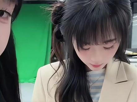 两个女主同框会产生怎样的化学反应? 是火星撞地球还是宇宙大爆炸呢?
#静静香#精彩片段#娱乐评论大赏#搞笑#小赖同学