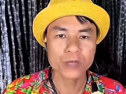 表哥你家的甘蔗有弯的吗😂 #欢仔表哥带货搞笑视频 #搞笑带货视频 #农产品推荐官