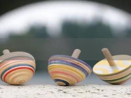 #小学语文课文朗读
四年级上册第20课《陀螺》