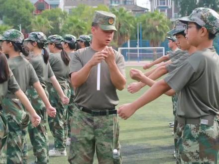 军训小花絮2#军训 #校园生活