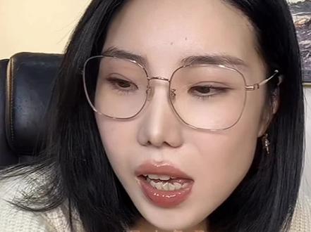 #云熠 训练前期的时候,小孩哥和普普一起看了两部经典之作…蓝某雨我可是太喜欢了!可惜结局be了~(os:健身的速干衣下次也穿给我看看~)#郝熠然 #云旗yunqi #52 #185帅哥