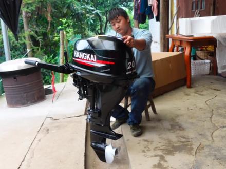 7千9买的船推进器到货,4冲的机器这么大,小韩有点后悔买20马力 #船#汽油机 #三农 #农村生活#夫妻日常