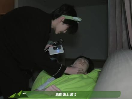 谁能坚持憋笑看完这段视频😏#奇文