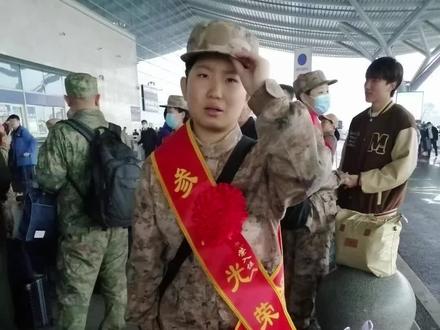 “当兵岁月磨意志,归来仍是赤子心”#反差 #致敬 #保家卫国 #已退役