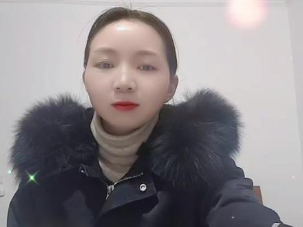 稻盛和夫的《活法》第二章从原理原则出发考点问题中的自己的人生之戏如何编演,最后他总结的是拼命努力,苦苦摸索的样子,让神灵动了恻隐之心:“既然你如此拼死努力,我就帮帮你吧。”因此,我经常激励员工:“要努力到神灵出手相助的地步。”