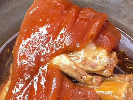 要想肘子软烂入味,记住这几点